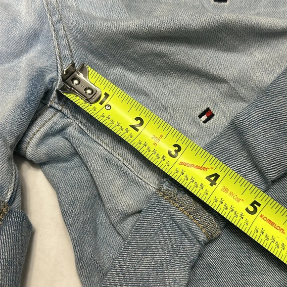 📌5/$25 Tommy Hilfiger Embroidered Logo‎ Y2K Womens Denim Jean Shorts Size 4 - Picture 9 of 9
